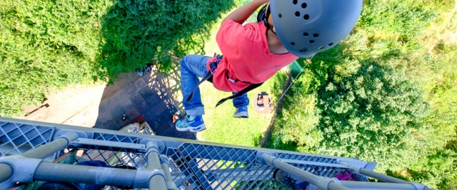  Experiencia de caída de la torre 