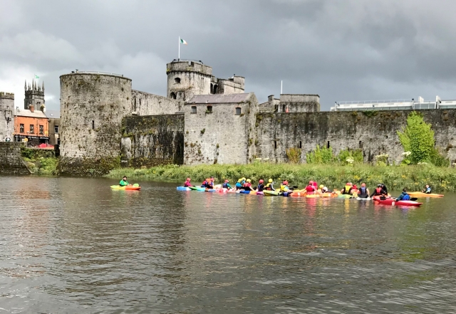  Aprende la historia de la ciudad mientras remas