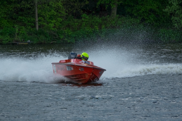  La navegación a motor es tan emocionanle 