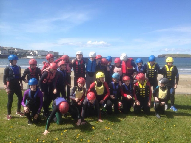  Disfruta de un divertido coasteering en Kilkee 