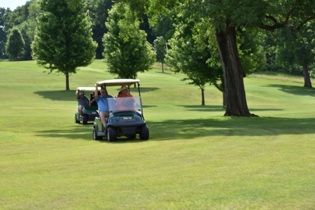  Diversión en un buggy de golf en los cotswolds 