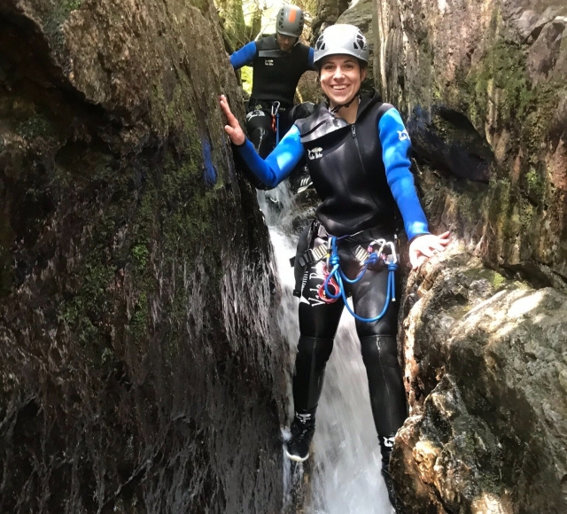 Únele a nosotros en una aventura
