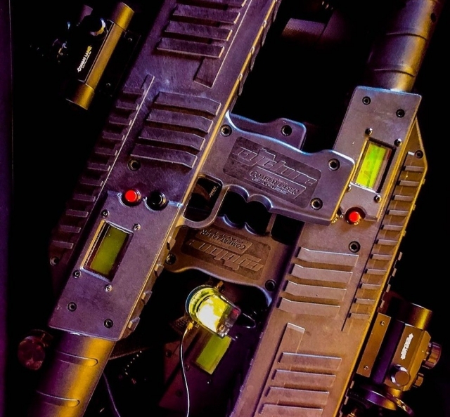  Toma su arma