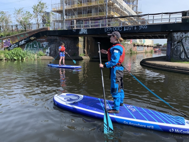  Divertida experiencia de SUP en el Canal de Birmingham 