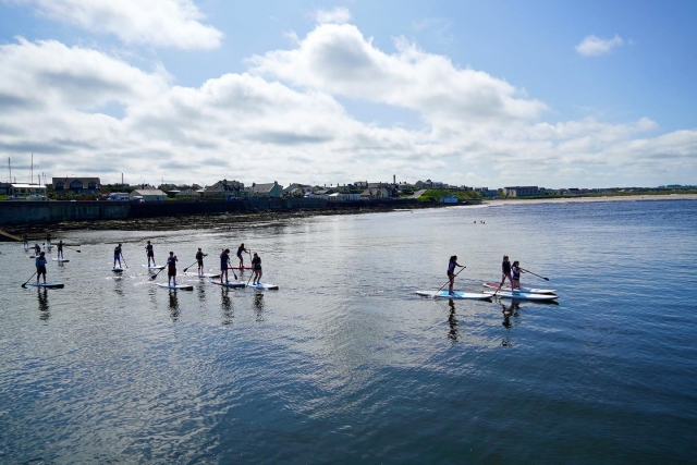  Diversión SUP Adventure con amigos 