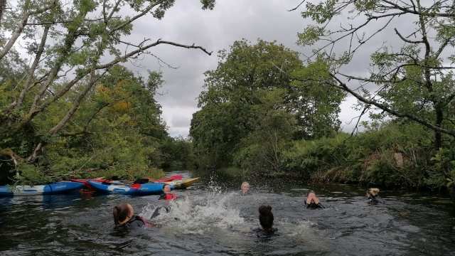  Pasa un día con nosotros 