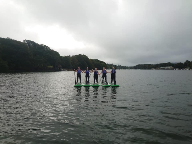  Buenos momentos en el agua con amigos