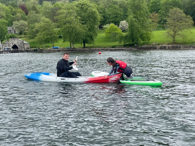  Diviértele en kayak con nosotros 