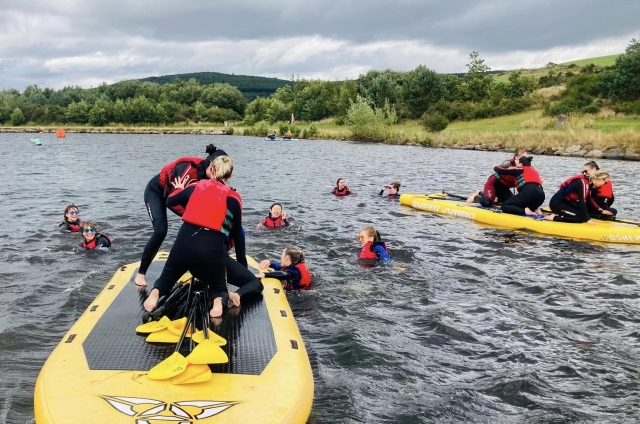  Disfruta de una emocionanle experiencia con tus amigos 