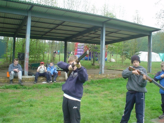  Damos la bienvenida a niños y adultos 