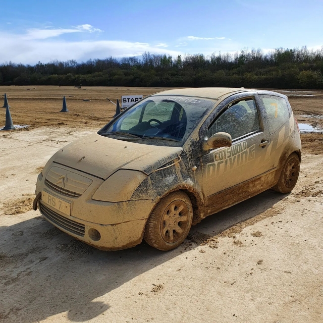  Nos tomamos en serio la conducción de rallyes