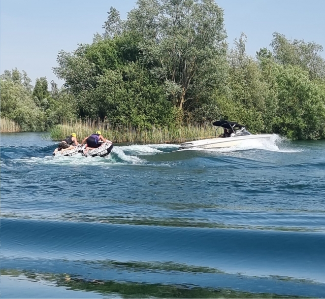  Prepárale para una descarga de adrenalina única