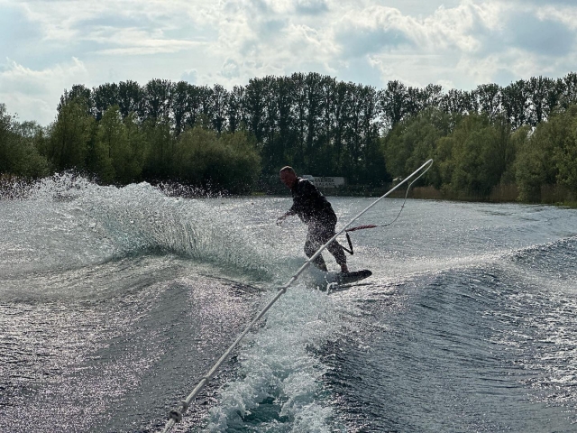  Ten una dosis de adrenalina única 