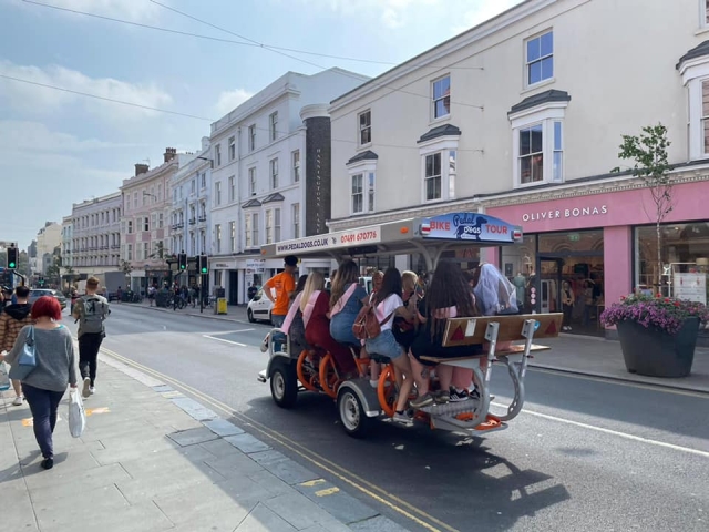  Explorando Brighton 