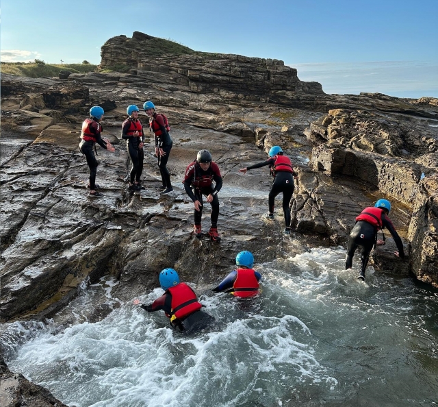  Disfruta de una actividad al aire libre con tus amigos