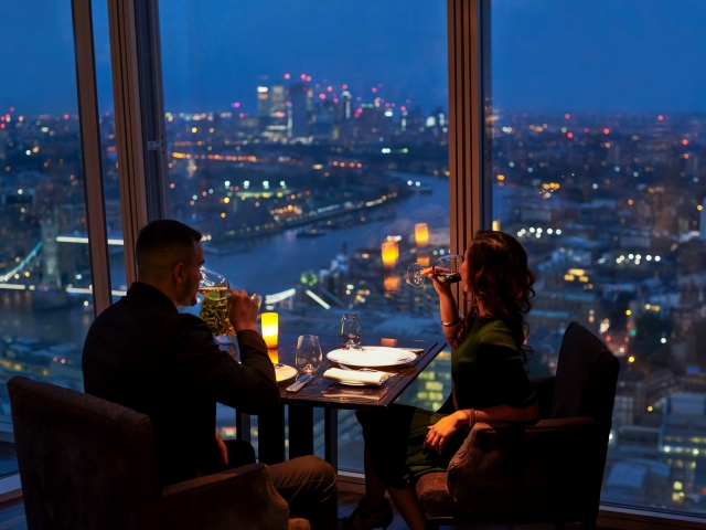  Ten una cena romántica 