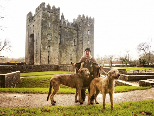  Bunratty Castle & Folk Park