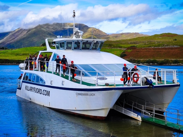  Explora con una emocionanle experiencia de viaje en barco 