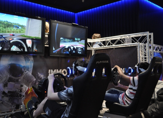  Lugar de realidad virtual y deportes electrónicos en Surrey 