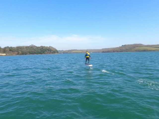  Deportes acuáticos en Looe Bay 