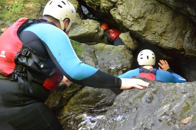  Explorando Pontneddfechan