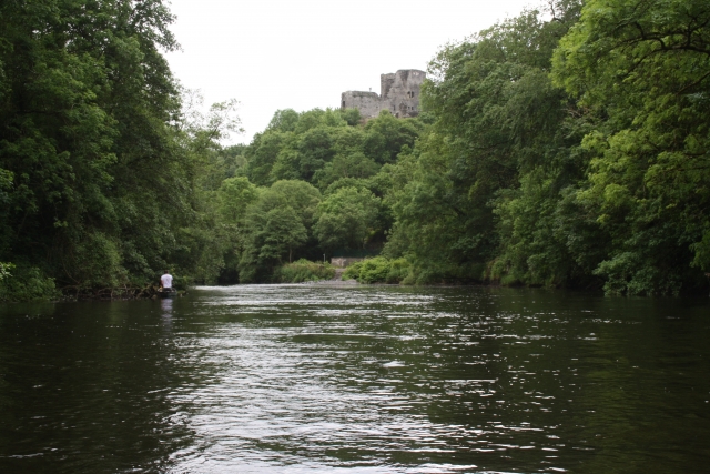  Castillo de Cilgeran desde Canoa 