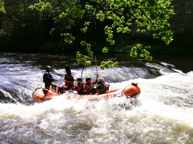  Rafting en aguas bravas