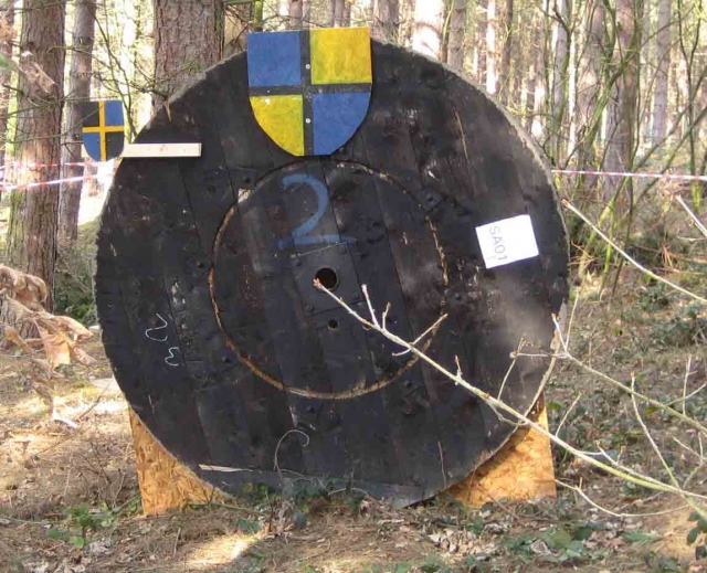  Juega gotcha en el bosque.jpg