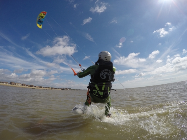  Kitesurf en aguas impresionantes