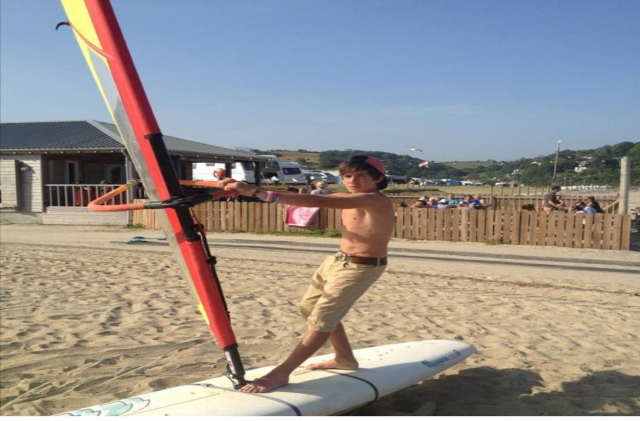 Listo para practicar windsurf 