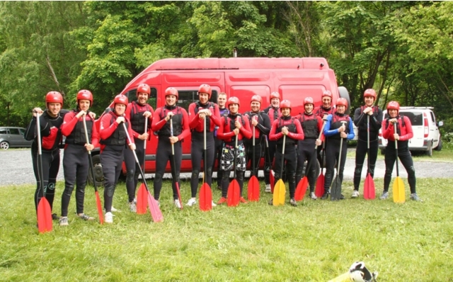  Equipo de rafting 