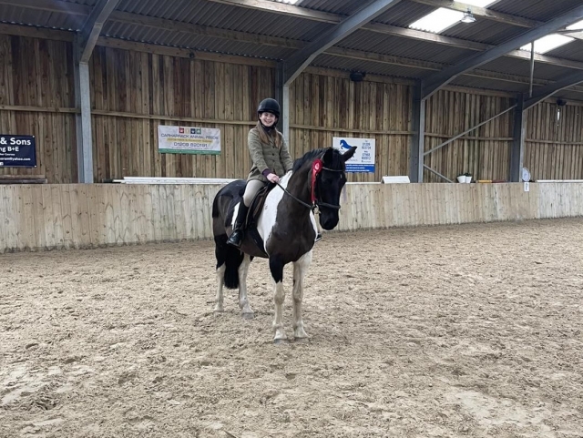Equitación bajo techo en Cornualles