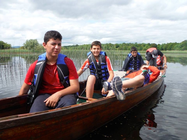  Niños divirtiéndose