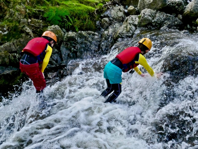 Ghyll luchando para familias 