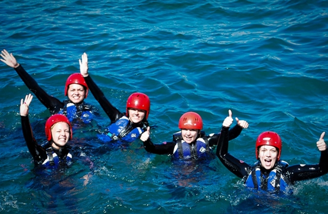  Divertida experiencia de Coasteering 