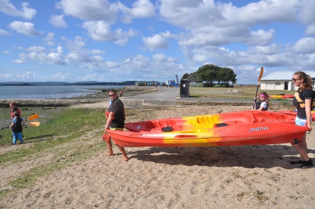  cielo despejado para hacer kayak 