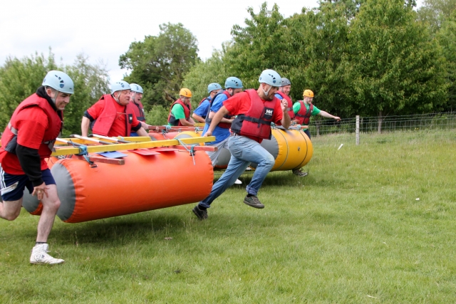  Team Building