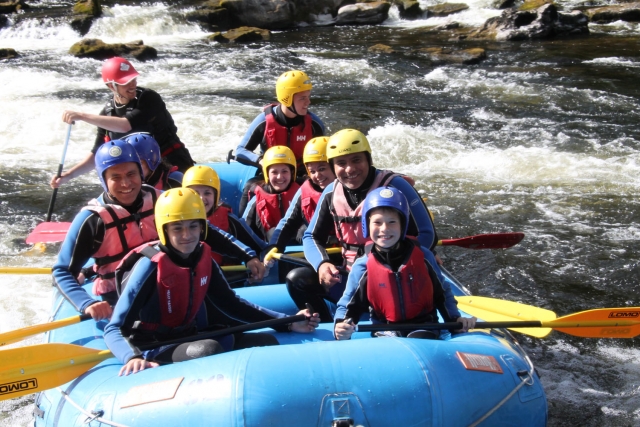  Rafting familiar 