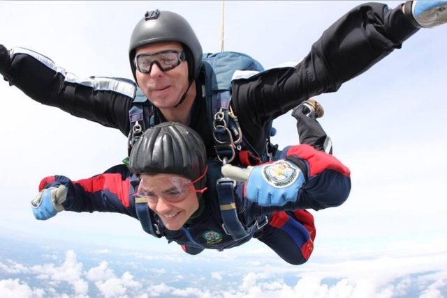 Paracaidismo en Wiltshire