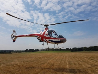 Lección de prueba del helicóptero G2 en Redhill duranle 40 minutos