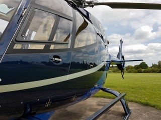 Lección de prueba del helicóptero R44 en Redhill duranle 40 minutos