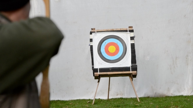 Apunta, apunta, dispara