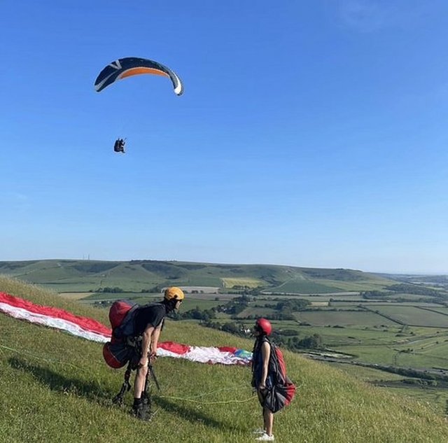  Niño para hacer parapente