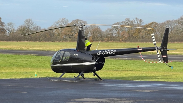  Volar un helicóptero R44