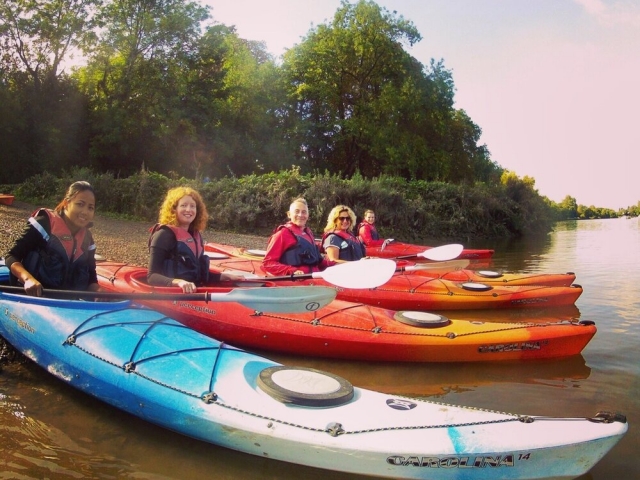  Kayak en grupo 