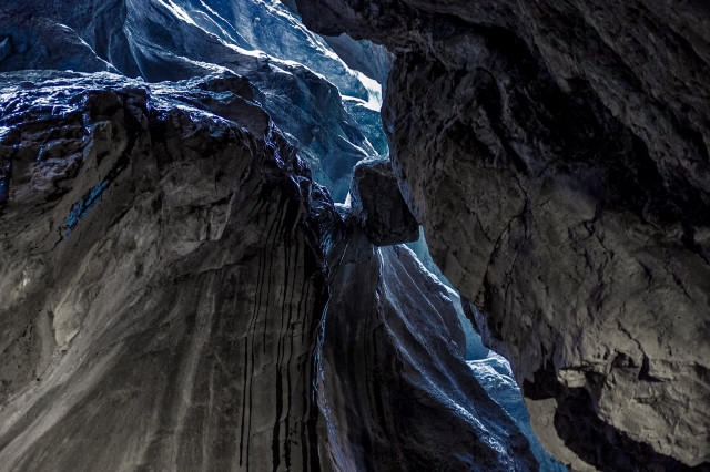  Rocas dentro de la Cueva