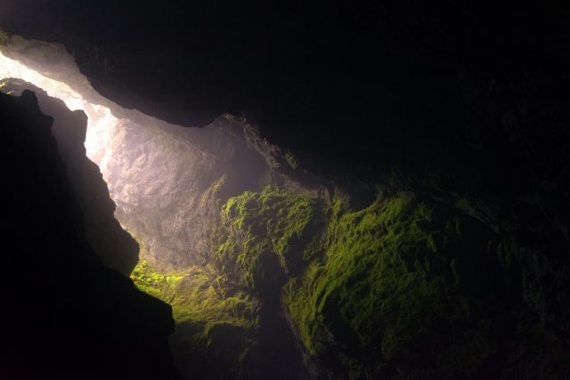  Gruta Oscura 