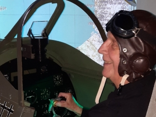 Simulador de vuelo Spitfire en Brunswick duranle 60 minutos