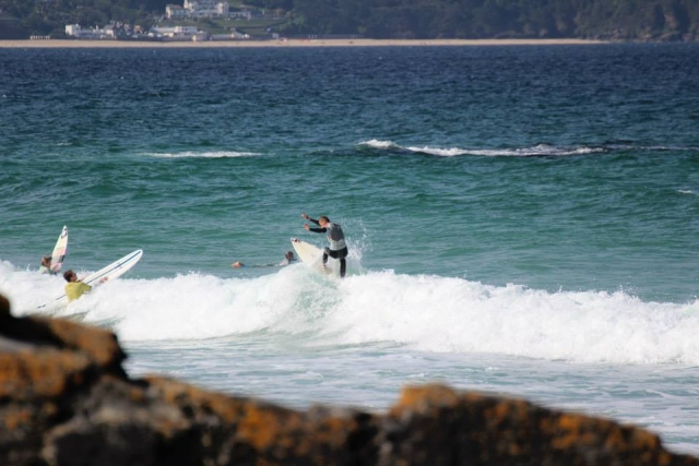  Surfeando en la orilla 