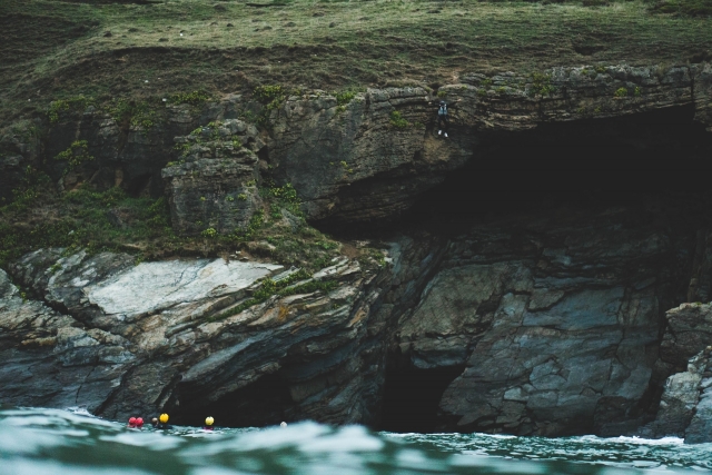 Coasteering en Cornwall